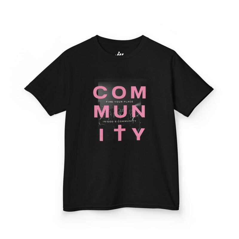 t‑shirt — pink block letter